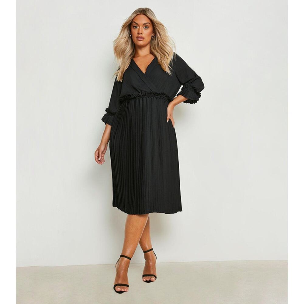 NWT Ruffle plunge detail pleated skater dress black boohoo plus 20 US cocktail
